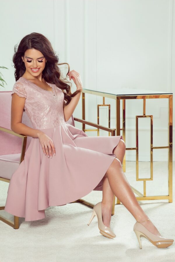 Sukienka Model Patricia 300-1 Powder Pink - Numoco - obrazek 3