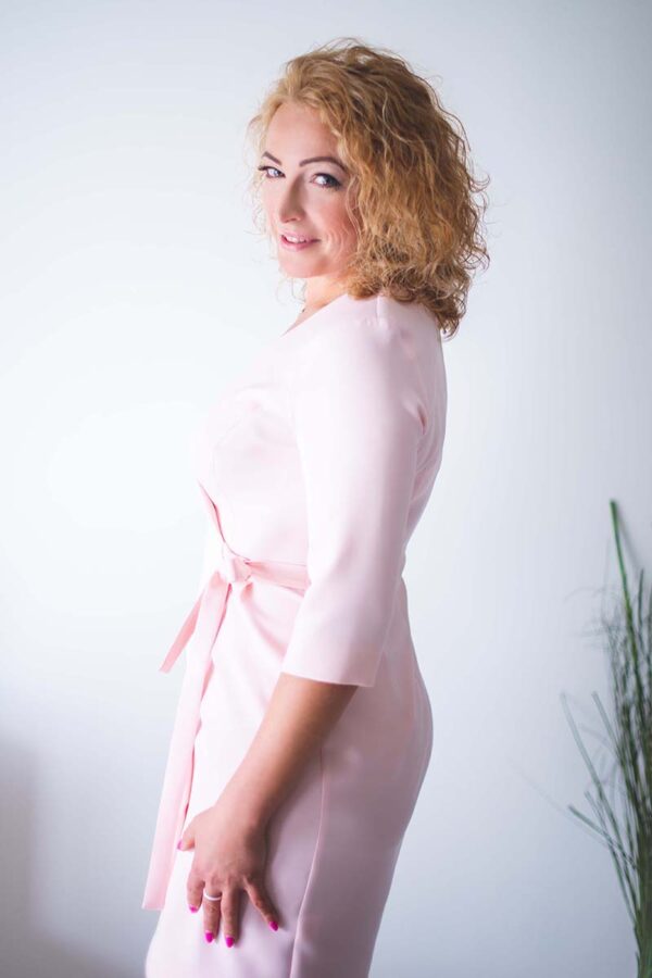 Sukienka Model Kalines Powder Pink - Jersa - obrazek 3