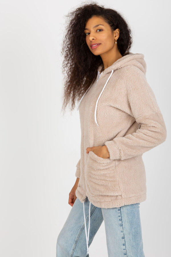 Bluza Damska Model RV-BL-8435.96P Beige - Rue Paris - obrazek 4