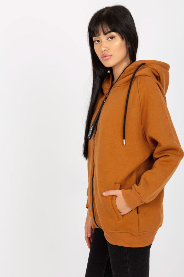 Bluza Damska Model AP-BL-AP-3003.59 Light Brown - Rue Paris - obrazek 3