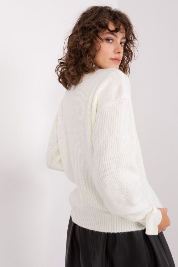 Sweter Damski Model BA-SW-0305.03P Ecru - Badu - obrazek 4