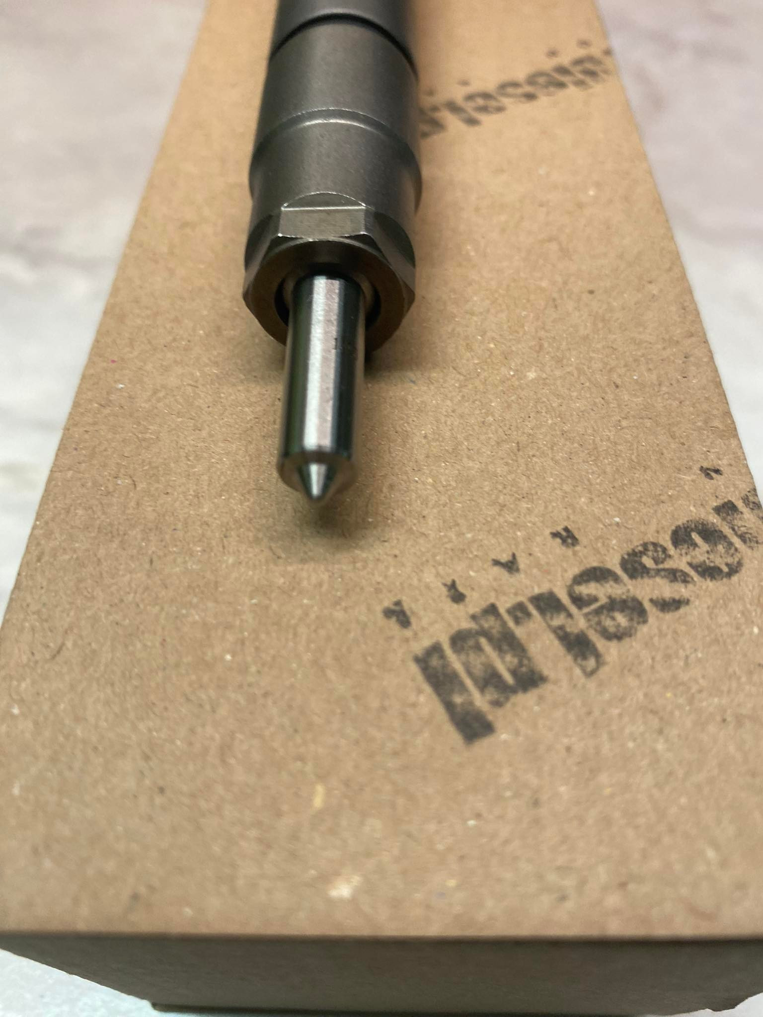 Wtryskiwacz Bosch – Mercedes E 320 CDI 3.0 V6 – 0445110209