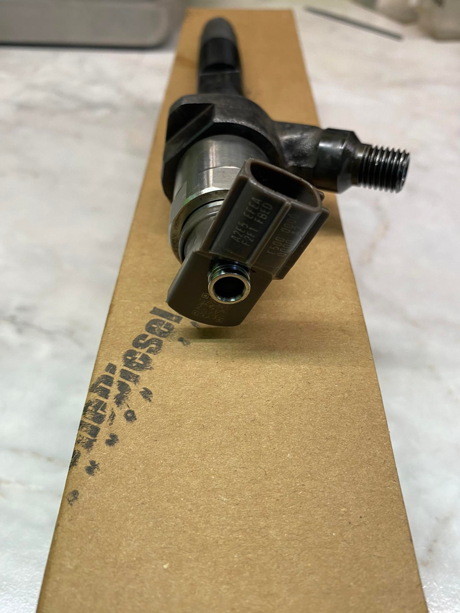 Wtryskiwacz – Subaru Impreza 2.0 TD – 16613AA020