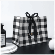 Torebka OZDOBNA, PREZENTOWA 18 x 16 x 10 cm OPO21CZ