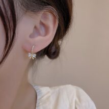 Kolczyki KOKARDKI ze stali szlachetnej pozłacanej 14k złotem, cyrkonie, sztyft srebro S925 KST3330