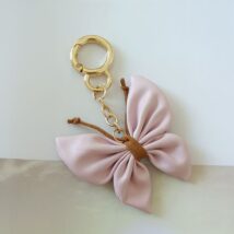 Brelok do kluczy skórzany MOTYL, KOKARDKA jasny fiolet BRL367FIO