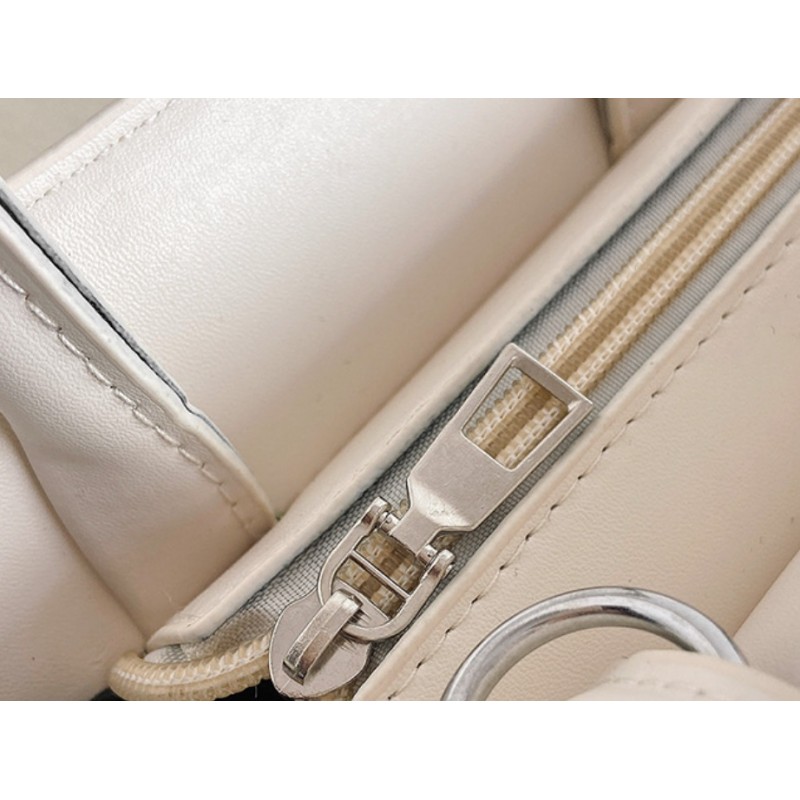 Elegancka Torebka damska na ramię kolekcja 2024 KREM T258 - obrazek 4