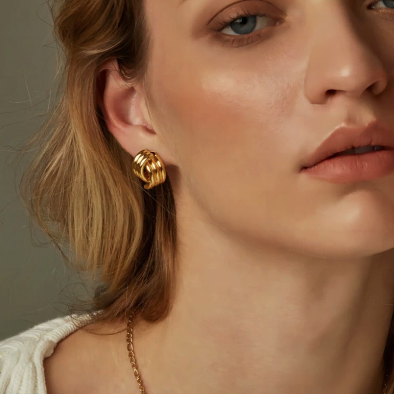 Kolczyki ze stali szlachetnej platerowane 14k złotem, sztyft KST3325 - obrazek 3