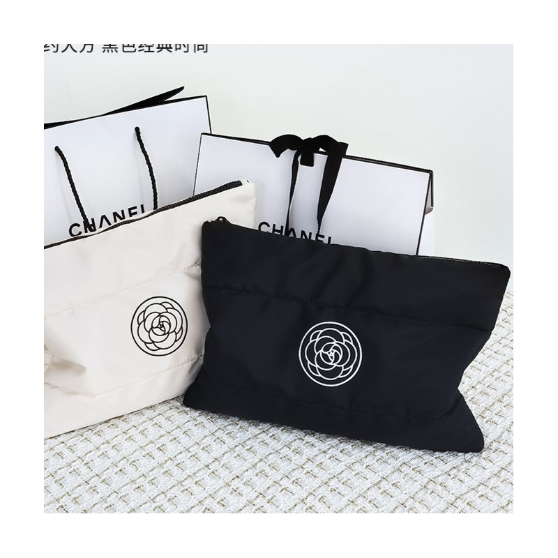 Kosmetyczka damska pikowana duża, wodoodporna czarna 22 x 31cm KS144CZ - obrazek 5