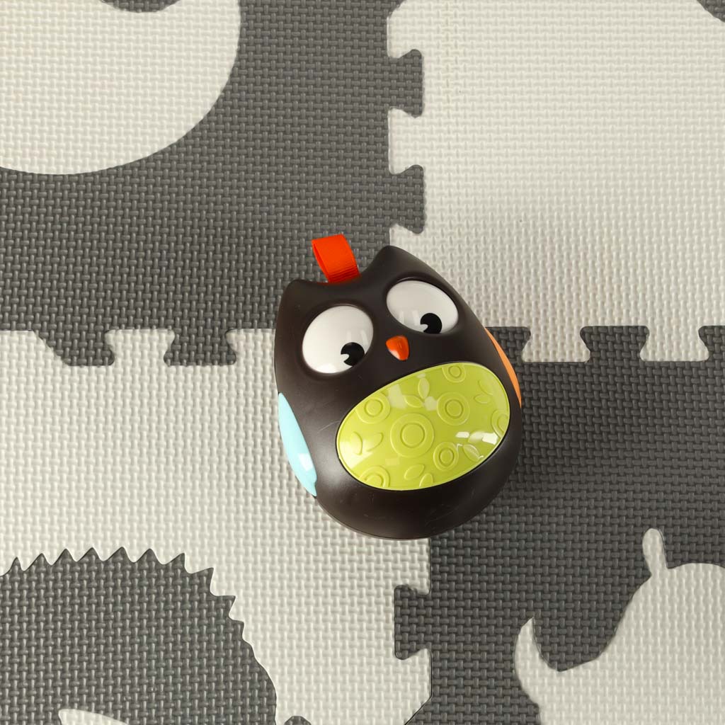 Wańka wstańka sowa sensoryczna kiwajka czarna - obrazek 8