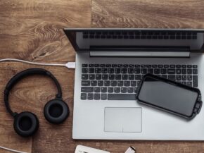 Jak wybrać elektronikę, która posłuży Ci przez lata? Poradnik zakupowy