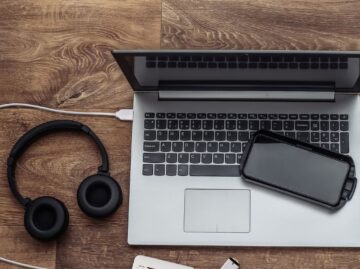 Jak wybrać elektronikę, która posłuży Ci przez lata? Poradnik zakupowy