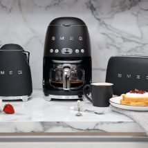 Czajnik elektryczny Smeg KLF03BLMEU