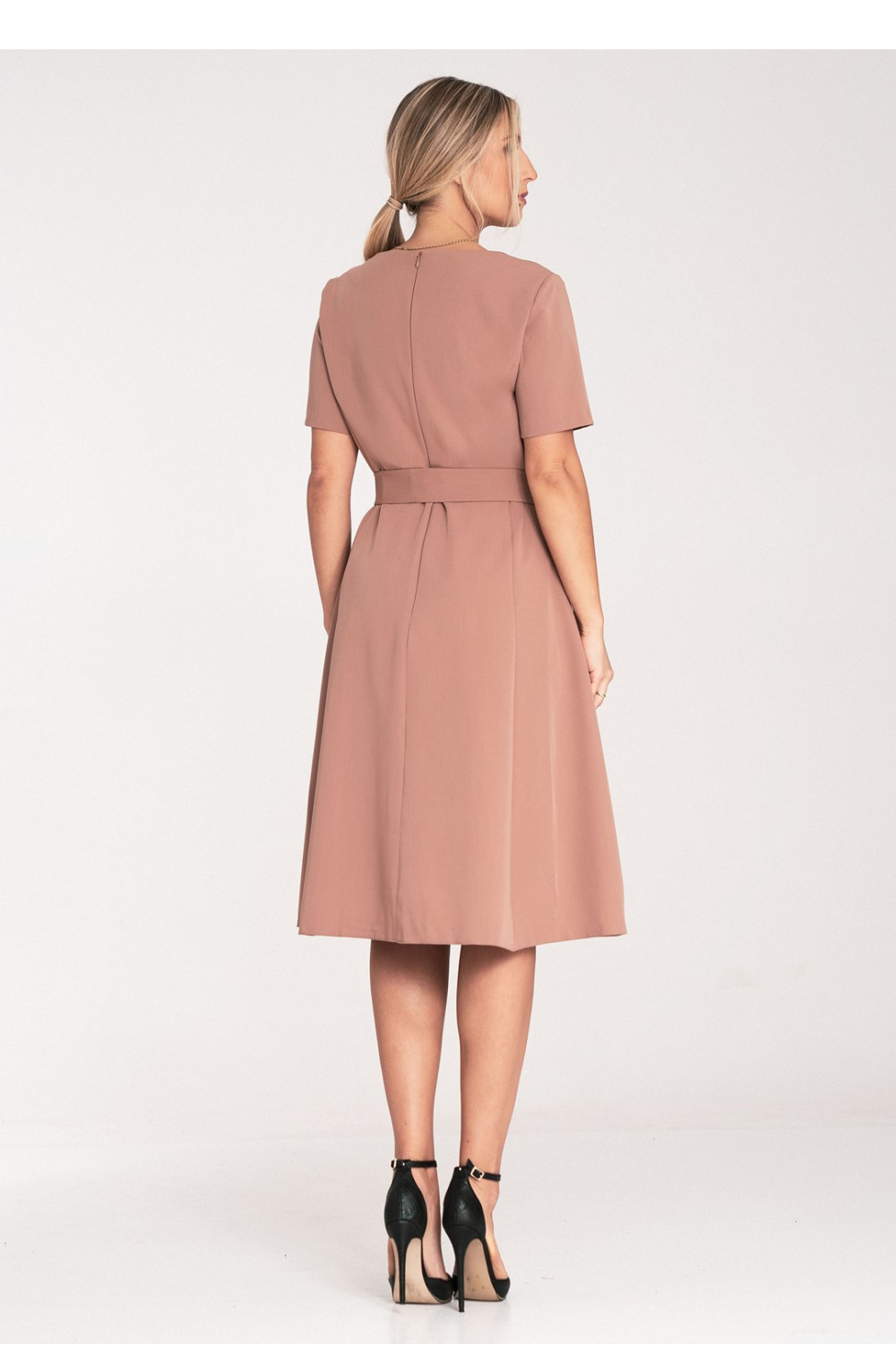 Sukienka Model M1069 Beige - Figl - obrazek 4