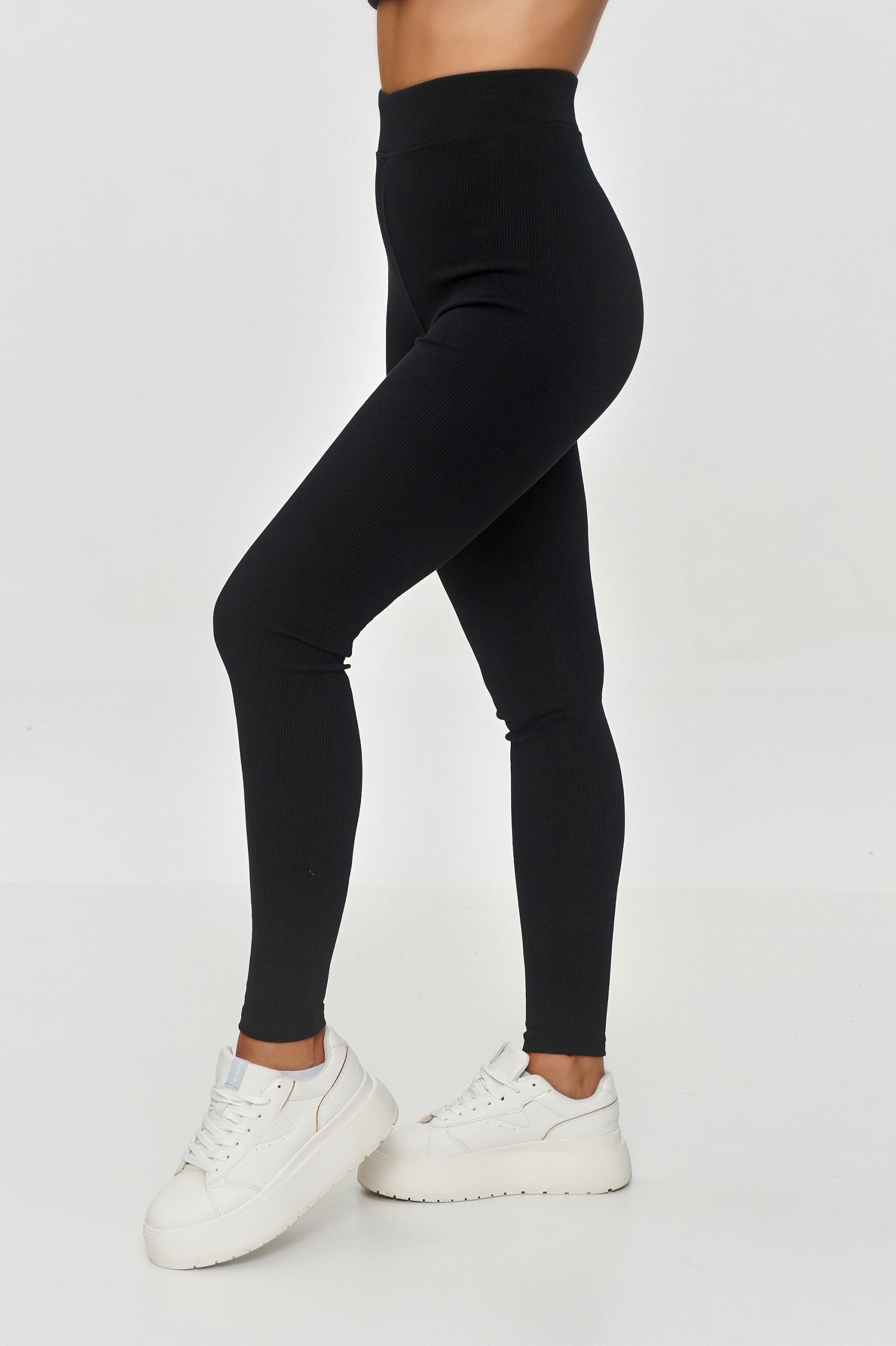 Legginsy Model A3 Black - Makadamia