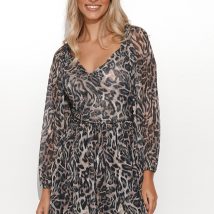 Sukienka Model M802 Siatka 35 – Makadamia