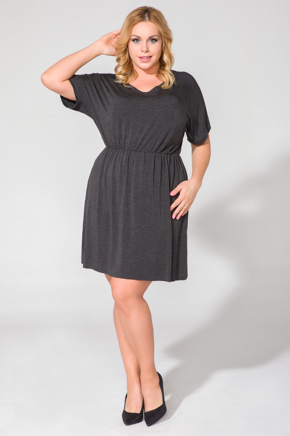 Sukienka Model PS5 Dark Grey - Tessita - obrazek 3