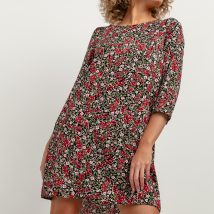 Sukienka Model T391/5 Łączka Black – Tessita