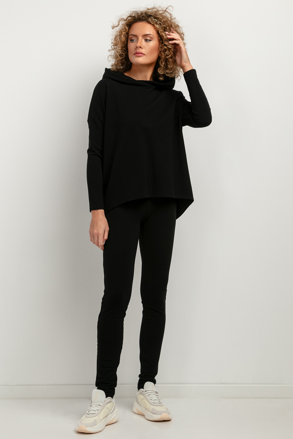 Bluza Damska Model T379/7 Black - Tessita - obrazek 3