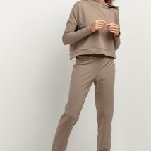 Spodnie Dresowe Model T384/6 Cappuccino – Tessita