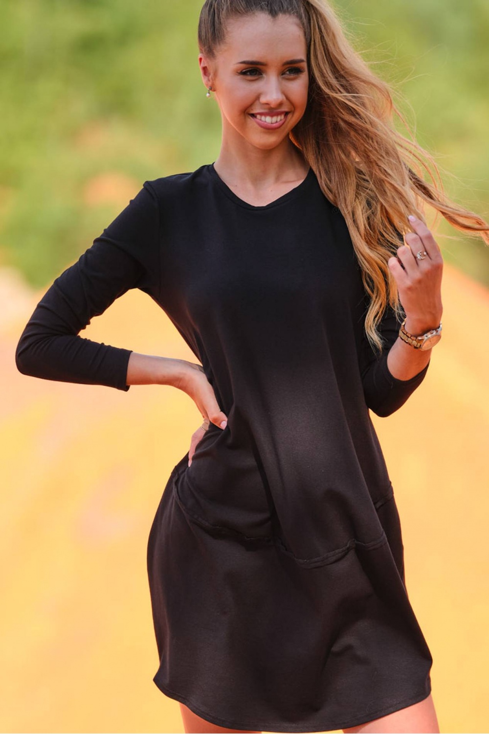 Sukienka Model M241 Black - Infinite You