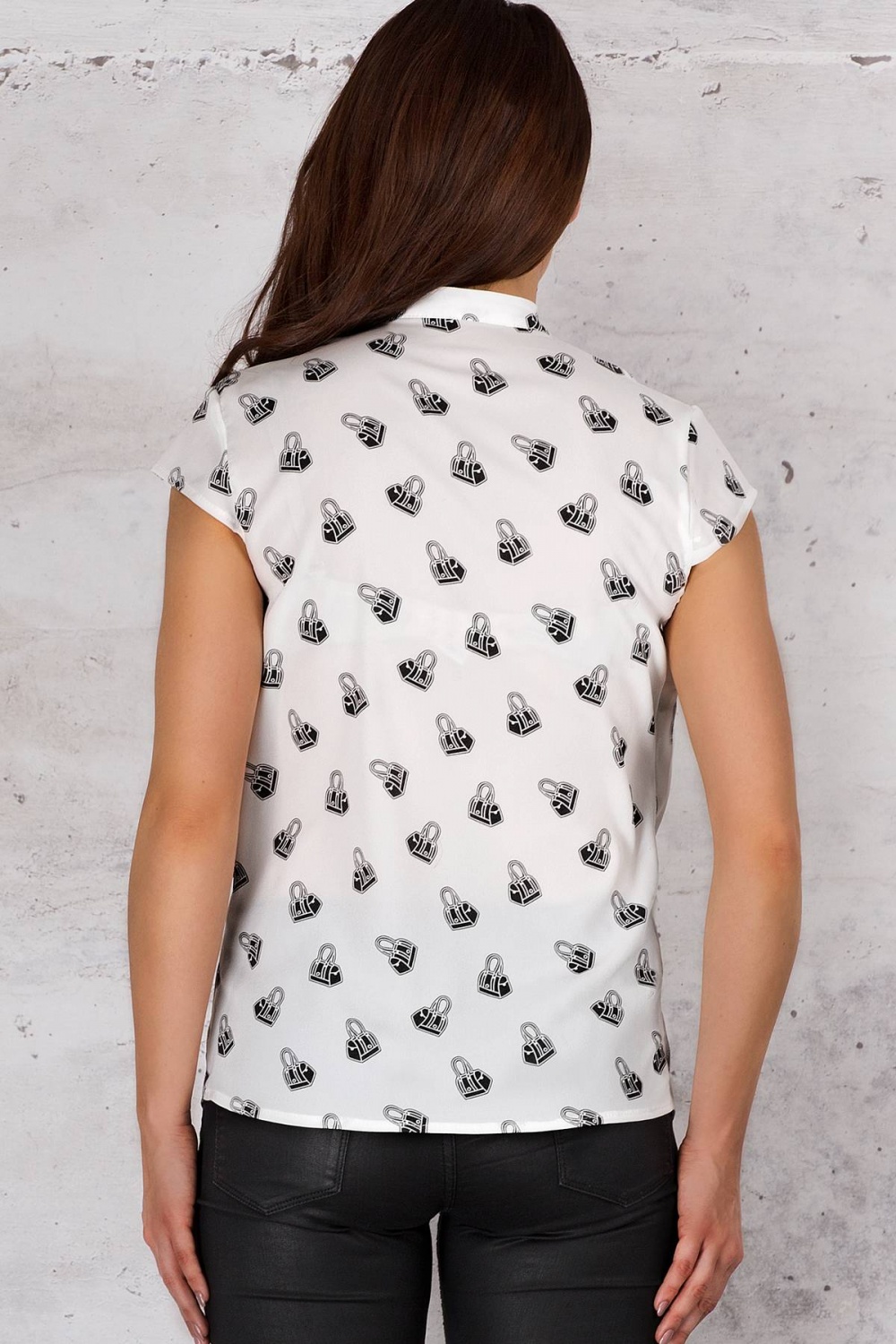 Koszula Damska Model M061 Torebki Ecru - Infinite You - obrazek 4