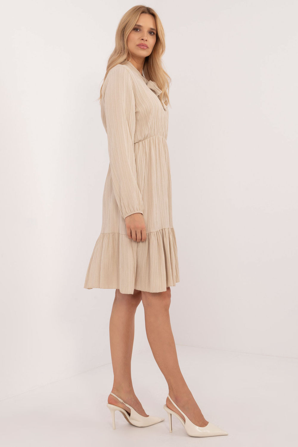 Sukienka Model TW-SK-BI-CB3331.88 Beige - Och Bella - obrazek 3