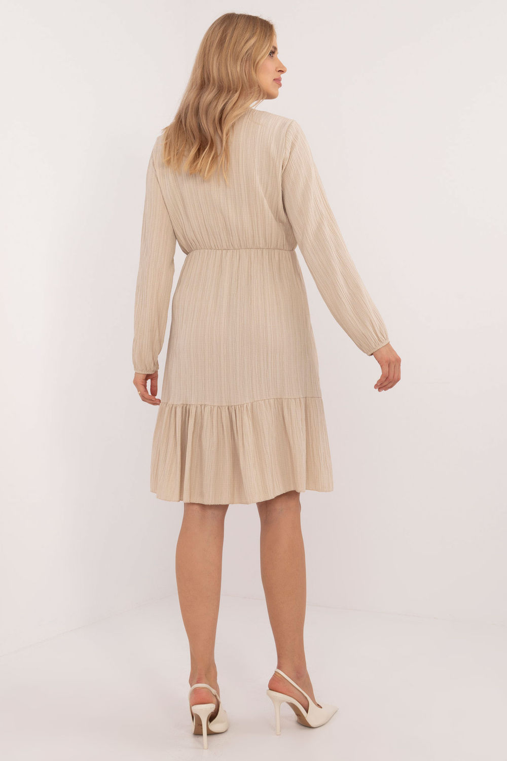 Sukienka Model TW-SK-BI-CB3331.88 Beige - Och Bella - obrazek 4