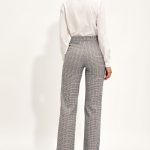 Ecru bluzka z łezką na dekolcie B143 Ecru - Nife - obrazek 4