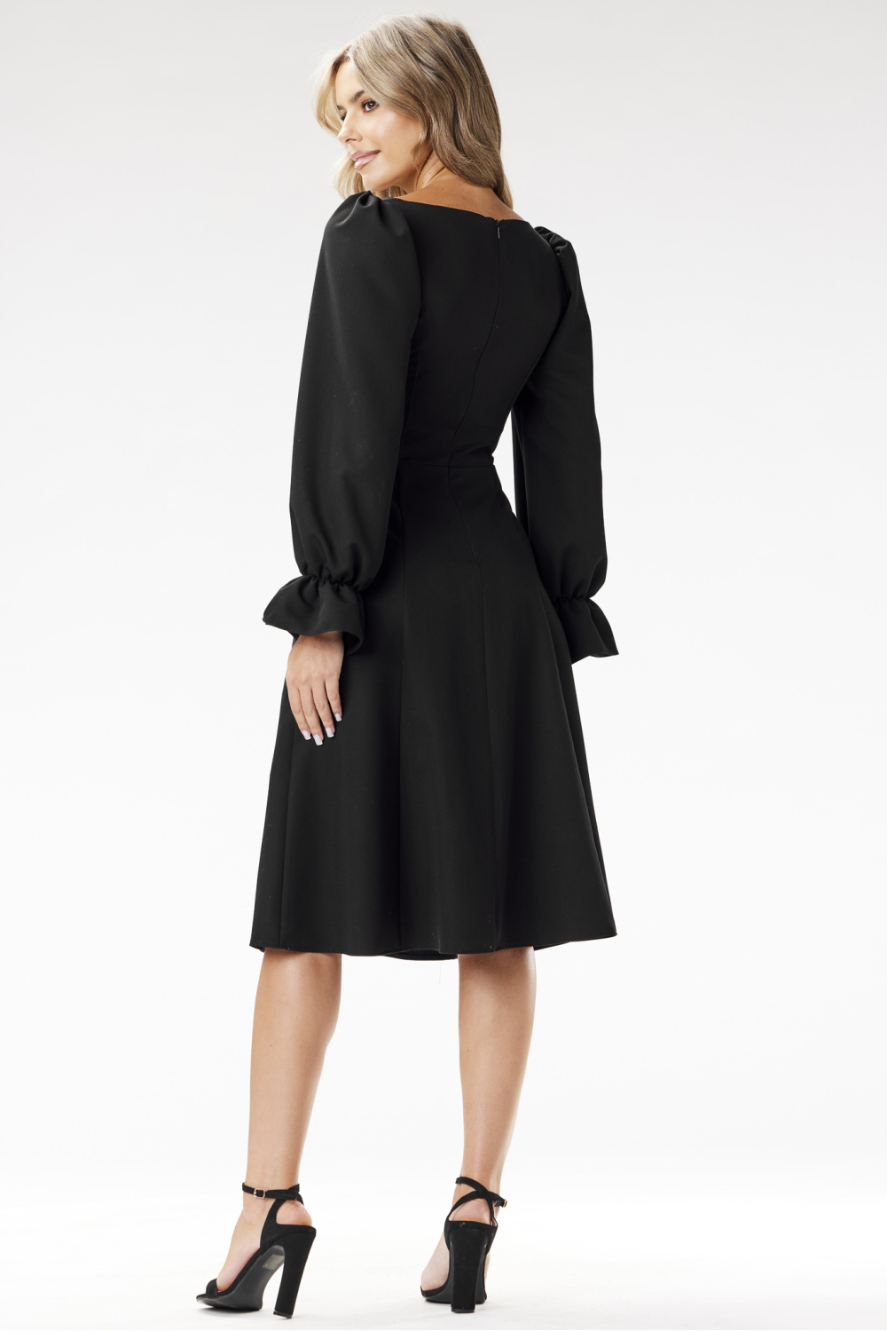 Sukienka Model A695 Black - awama - obrazek 4