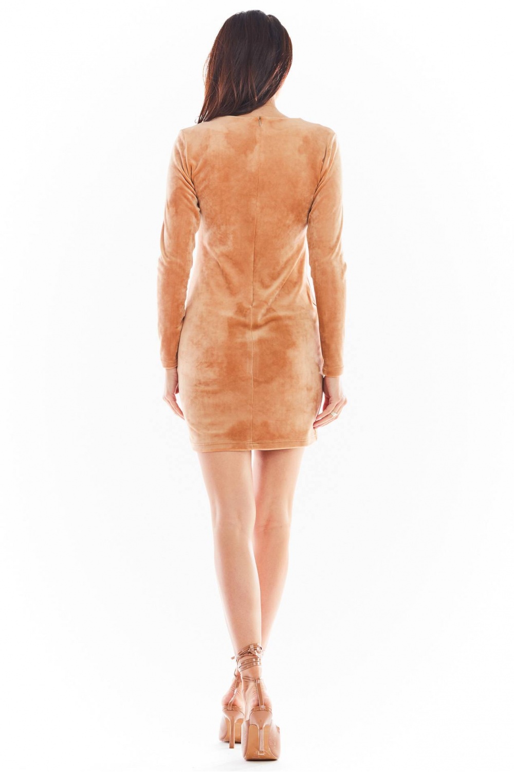 Sukienka Model A404 Welur Beige - awama - obrazek 4