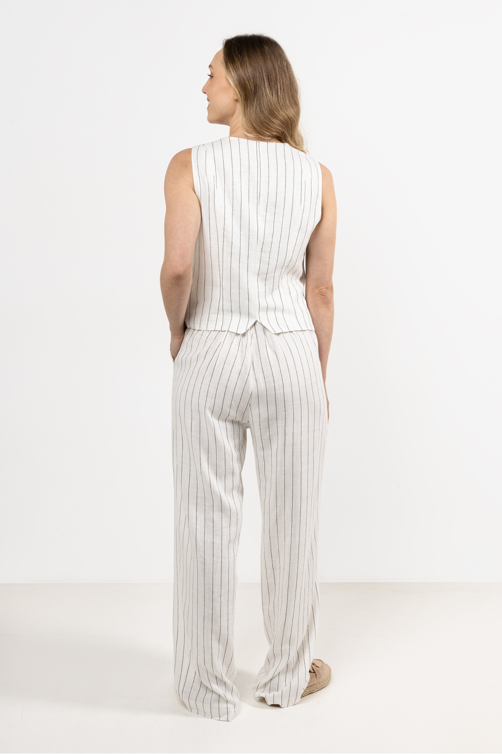 Kamizelka Model A727 Śmietanka - awama - obrazek 4