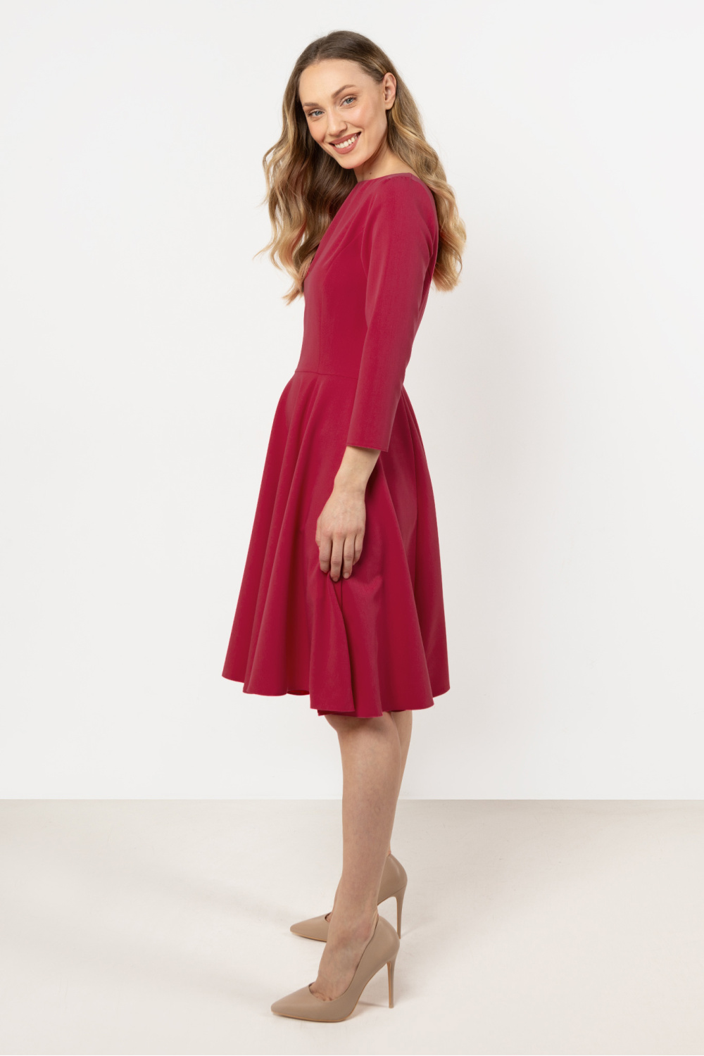 Sukienka Model A707 Claret - awama - obrazek 3