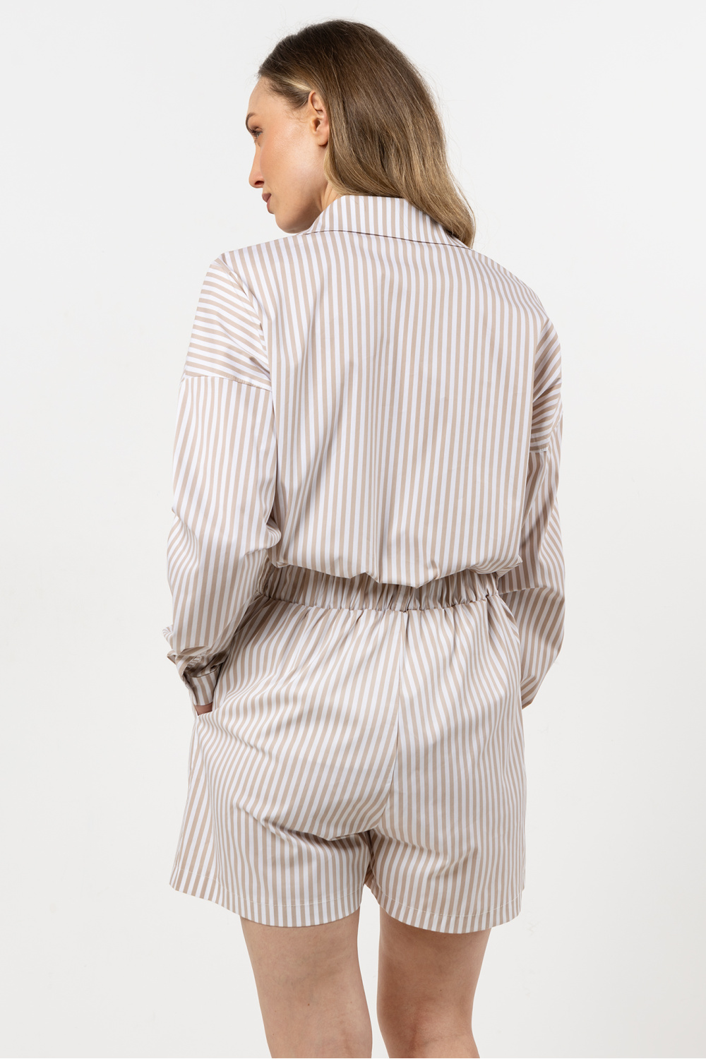 Szorty Model A719 Beige - awama - obrazek 4