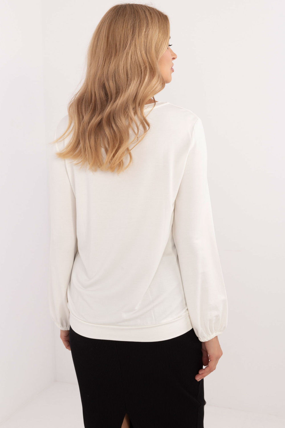 Bluzka Model RV-BZ-A-162.96 Ecru - Relevance - obrazek 4