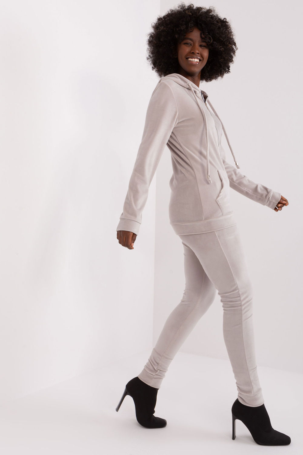 Spodnie Komplet Model RV-KMPL-6087-1.95P Grey - Relevance - obrazek 3