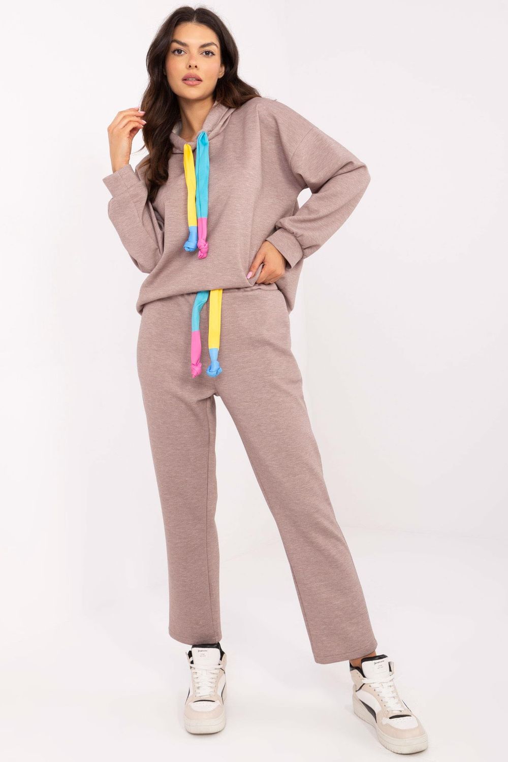 Spodnie Komplet Model DHJ-KMPL-20335.44 Dark Beige - Italy Moda - obrazek 3