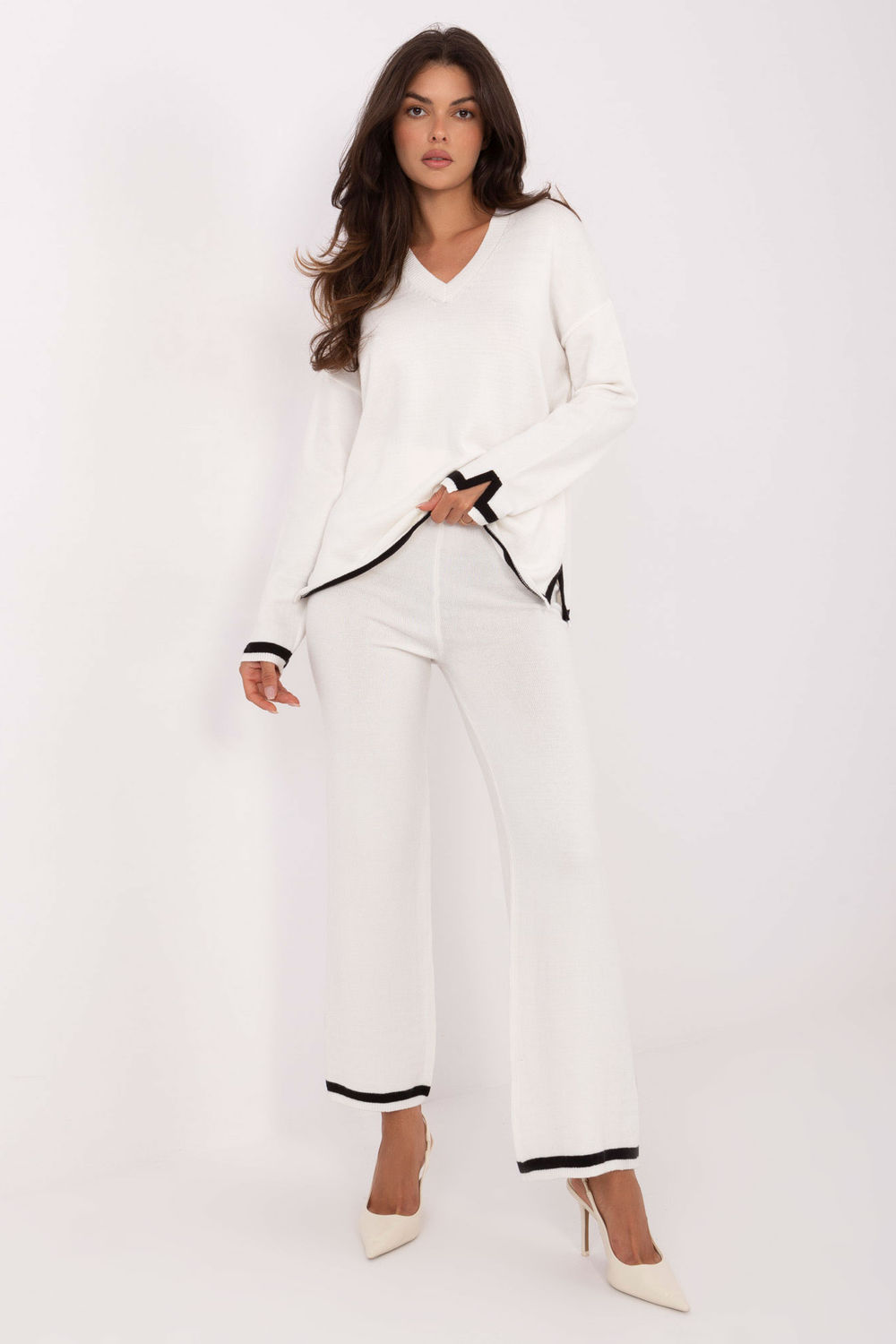 Spodnie Komplet Model IT-KMPL-99062.66 Ecru - Italy Moda