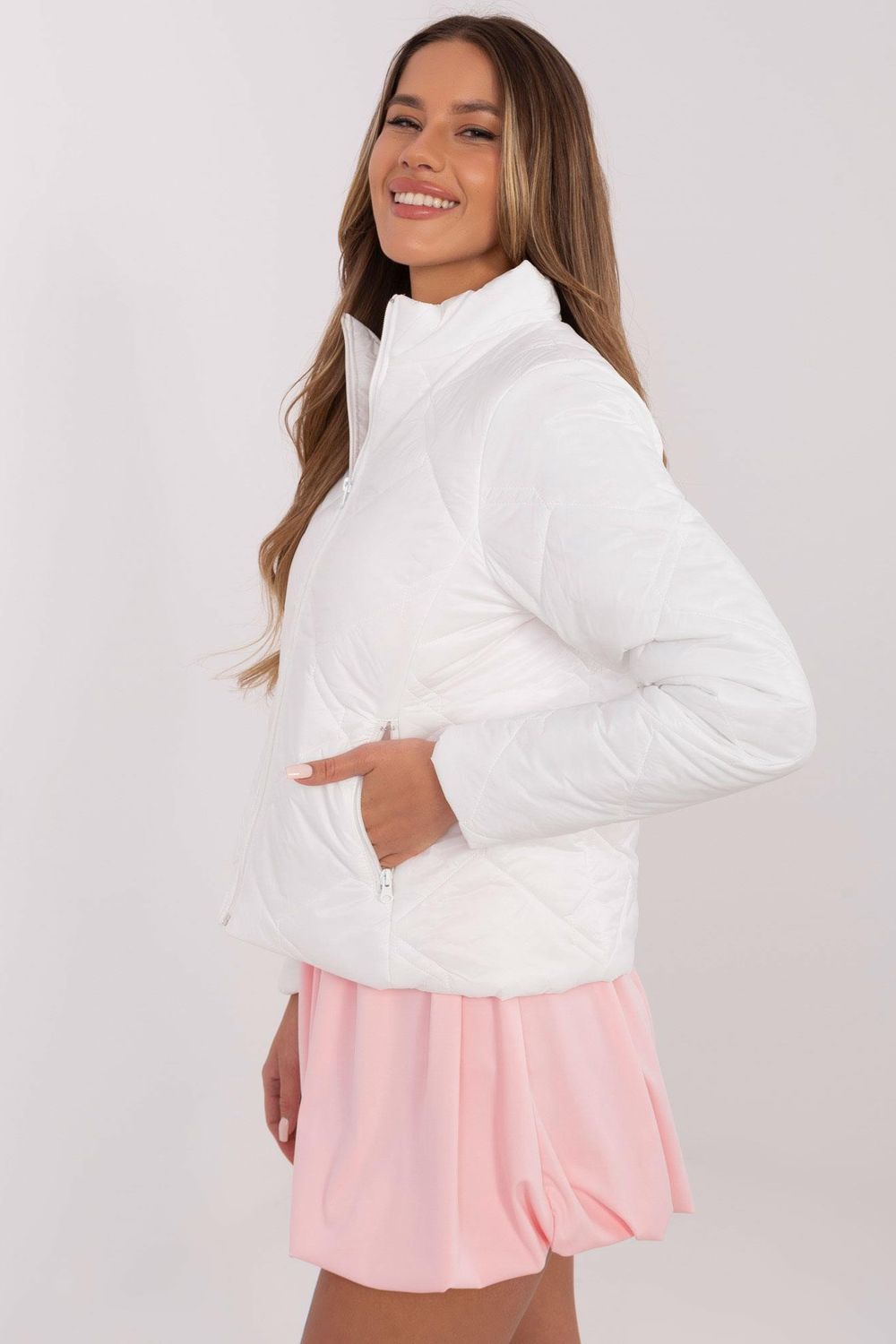 Kurtka Damska Model MI-KR-88630.60P White - Italy Moda