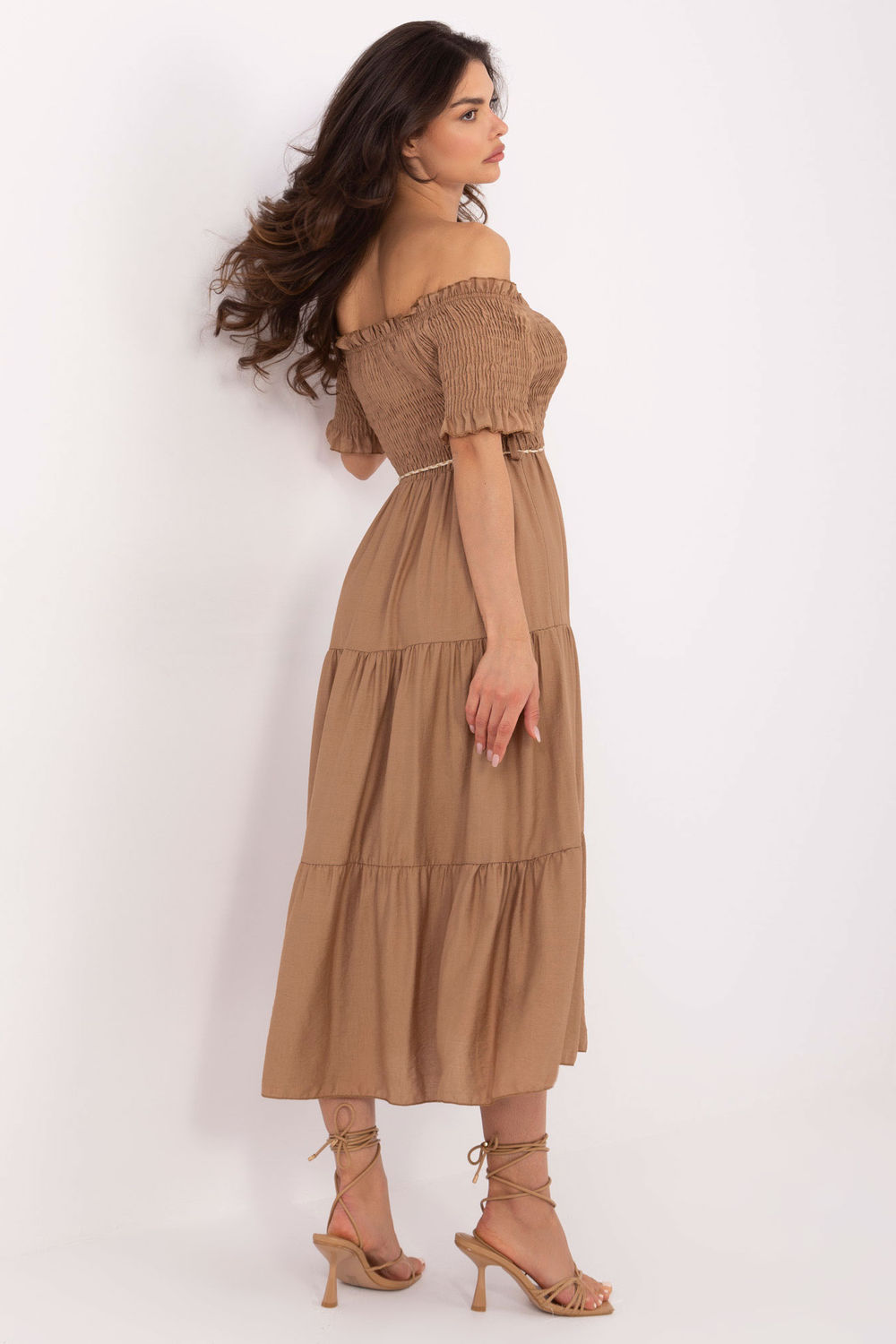 Sukienka Model MI-SK-A2609.96 Camel - Italy Moda - obrazek 4