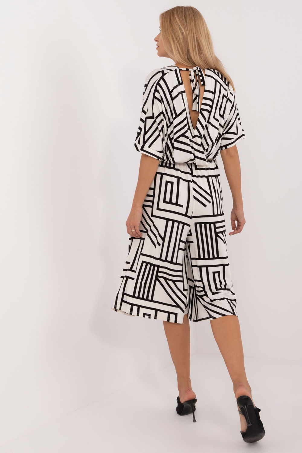 Kombinezon Model LK-KO-509727.91 Ecru - Lakerta - obrazek 4