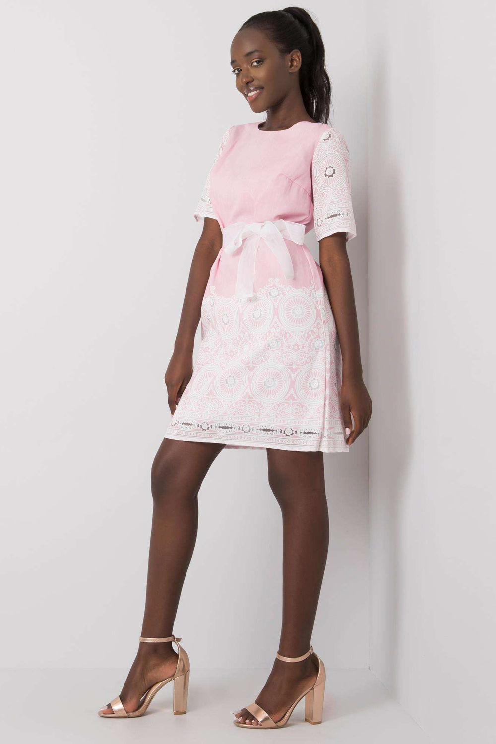 Sukienka Model LK-SK-506836-1.74P White/Pink - Lakerta - obrazek 5