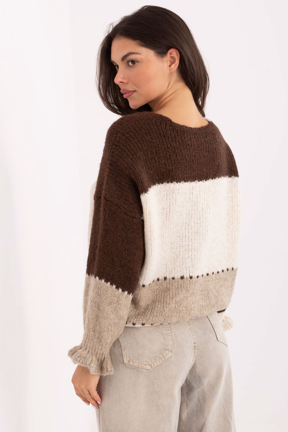 Sweter Damski Model MI-SW-0903.87 Brown - Rue Paris - obrazek 4