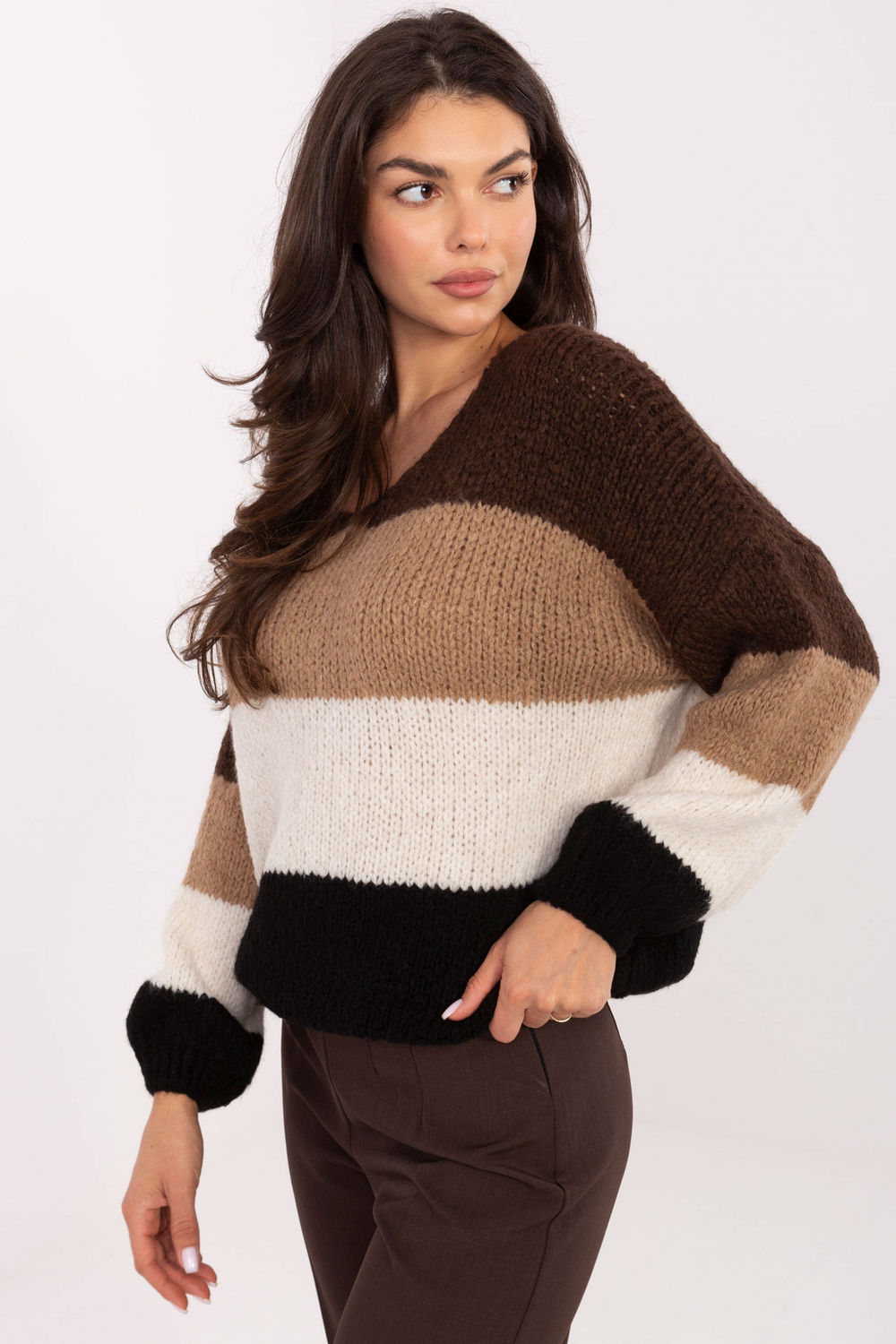 Sweter Damski Model MI-SW-0409.85 Brown - Rue Paris - obrazek 3