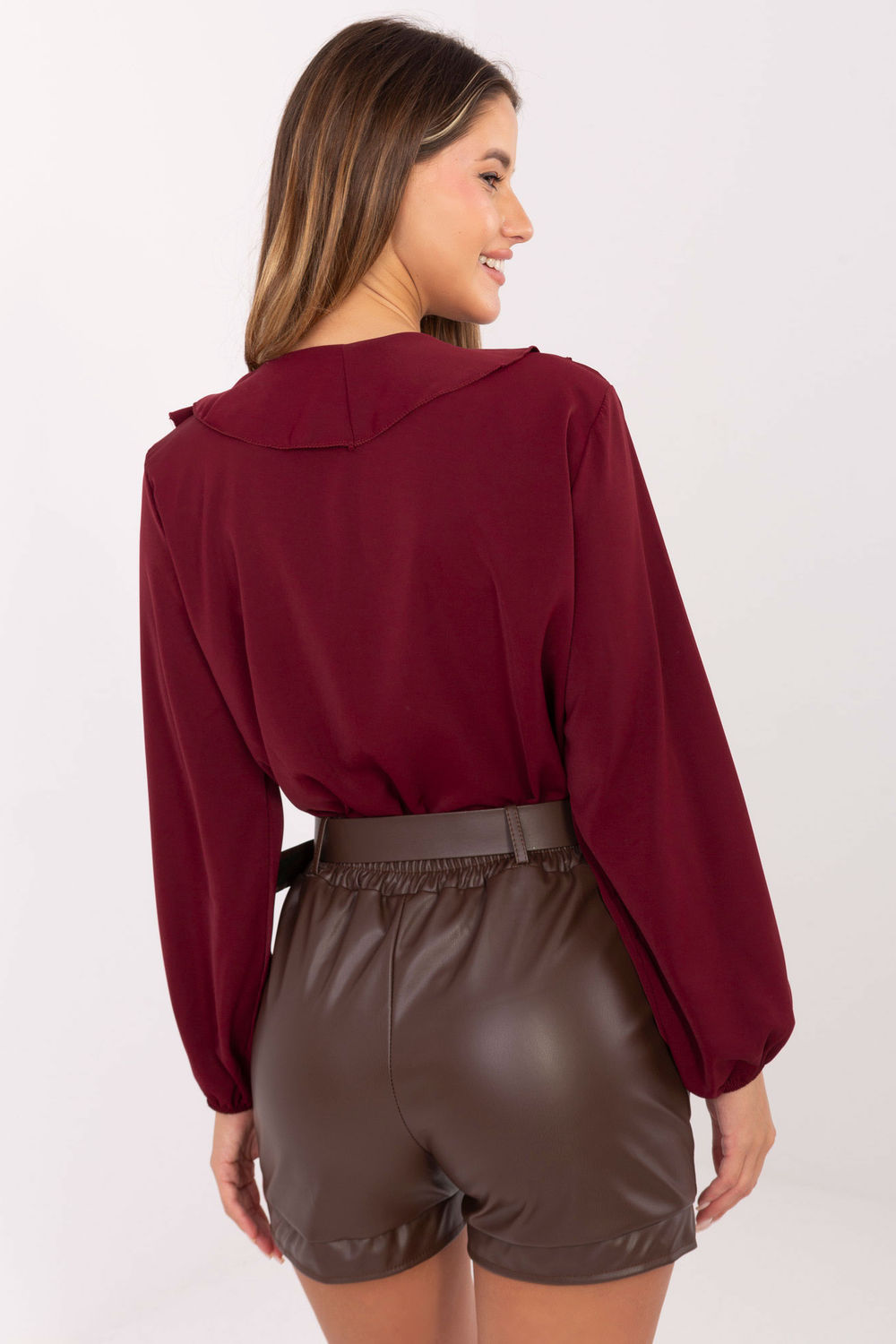 Szorty Damskie Model IT-SN-FL8701.97 Brown - Rue Paris - obrazek 4