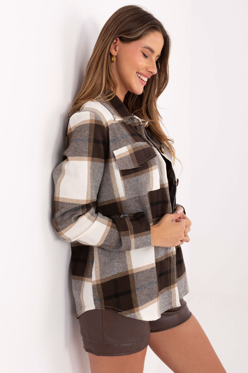 Koszula Damska Model MI-KS-9384.22 Brown - Rue Paris - obrazek 3