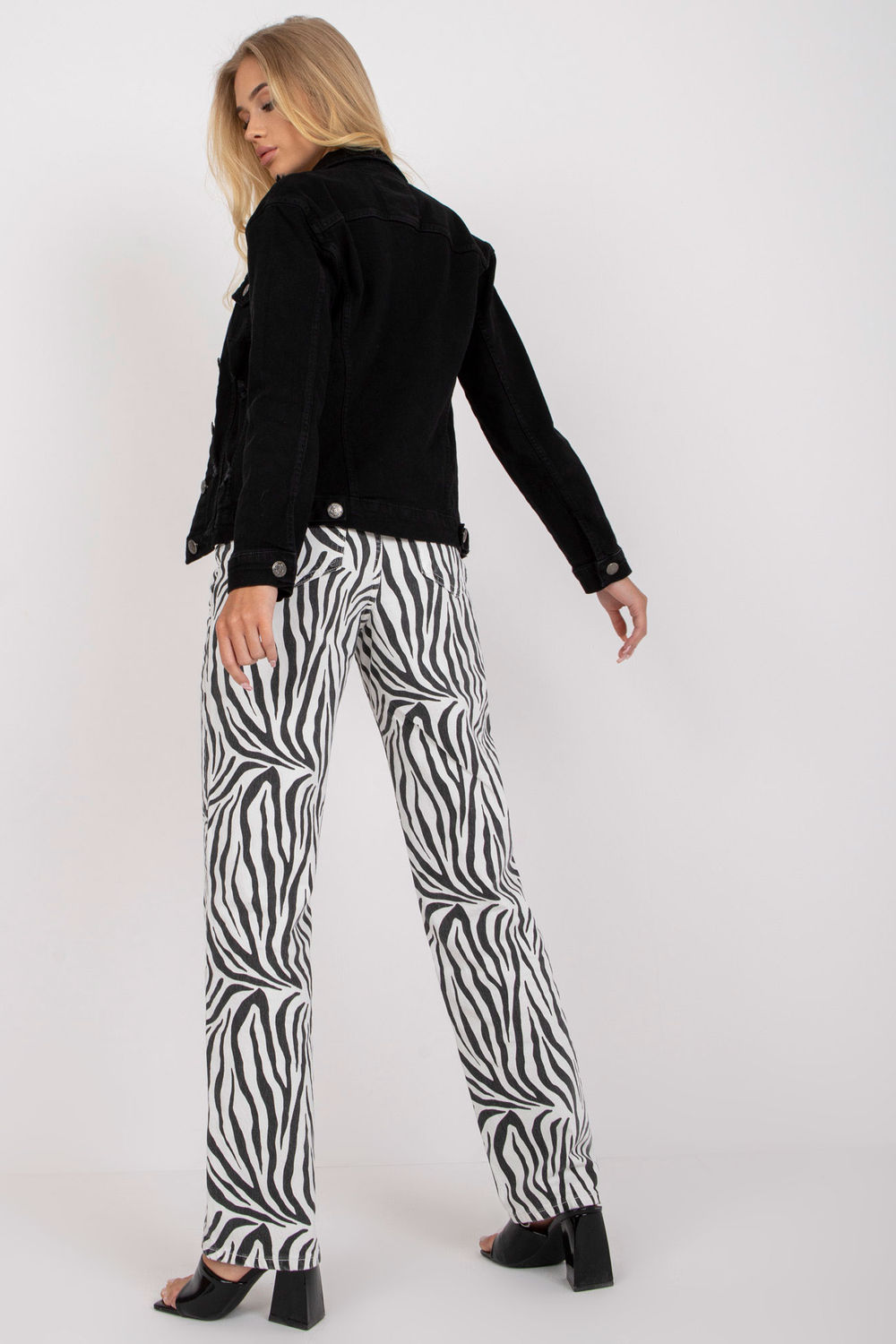 Kurtka Damska Model RO-KR-CKT-4006.16X Black - Rue Paris - obrazek 4