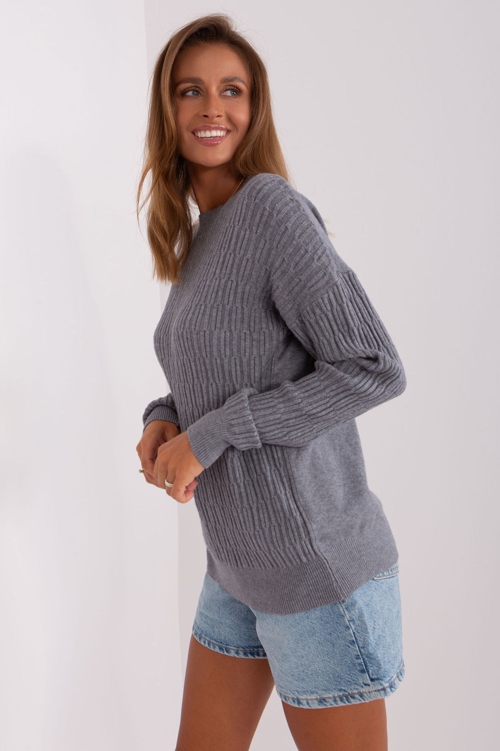 Sweter Damski Model AT-SW-2338.14P Dark Grey - AT - obrazek 3