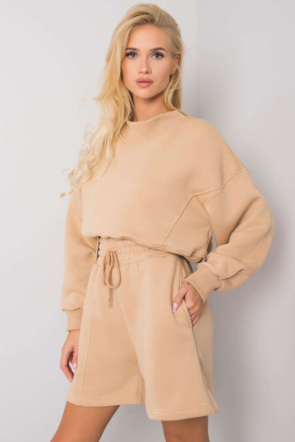 Szorty Damskie Model RV-SN-6992-1.84 Camel - BFG - obrazek 4