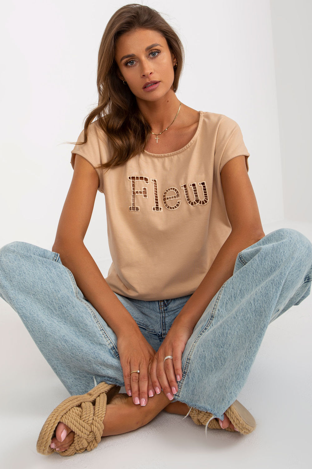 T-shirt Damski Model FA-TS-8515.46 Camel - Fancy - obrazek 3